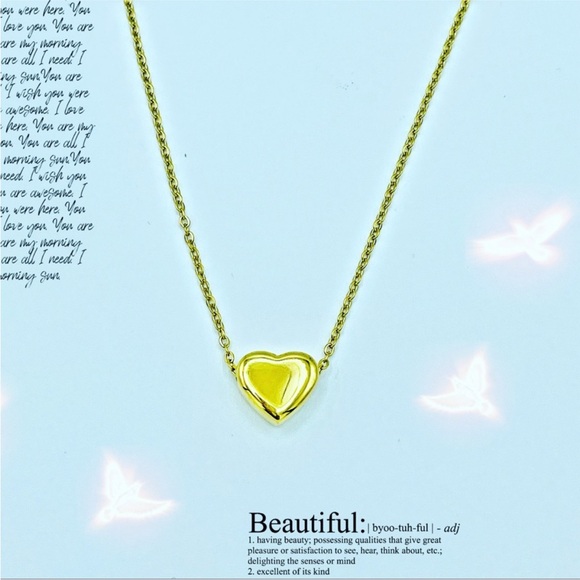 Dainty Gold Heart Necklace - Picture 4 of 8